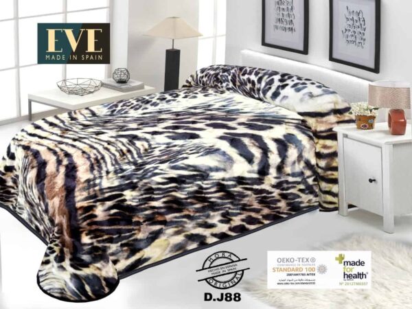بطانية إيف سكين تايجر D-J88