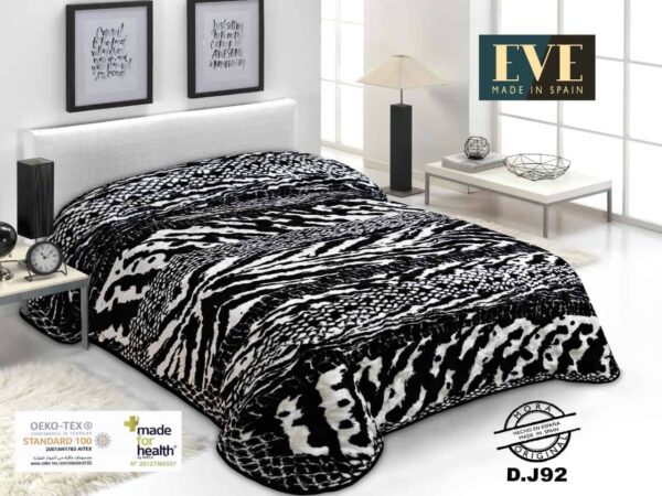 بطانية إيف سكين تايجر D-J92